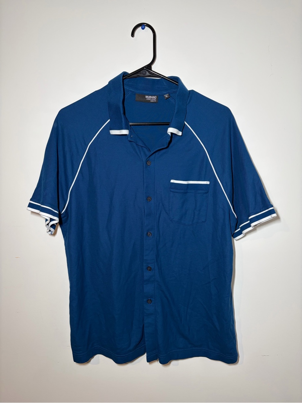 Murano Men's Navy Blue Short-Sleeve Button-Down with White Trim